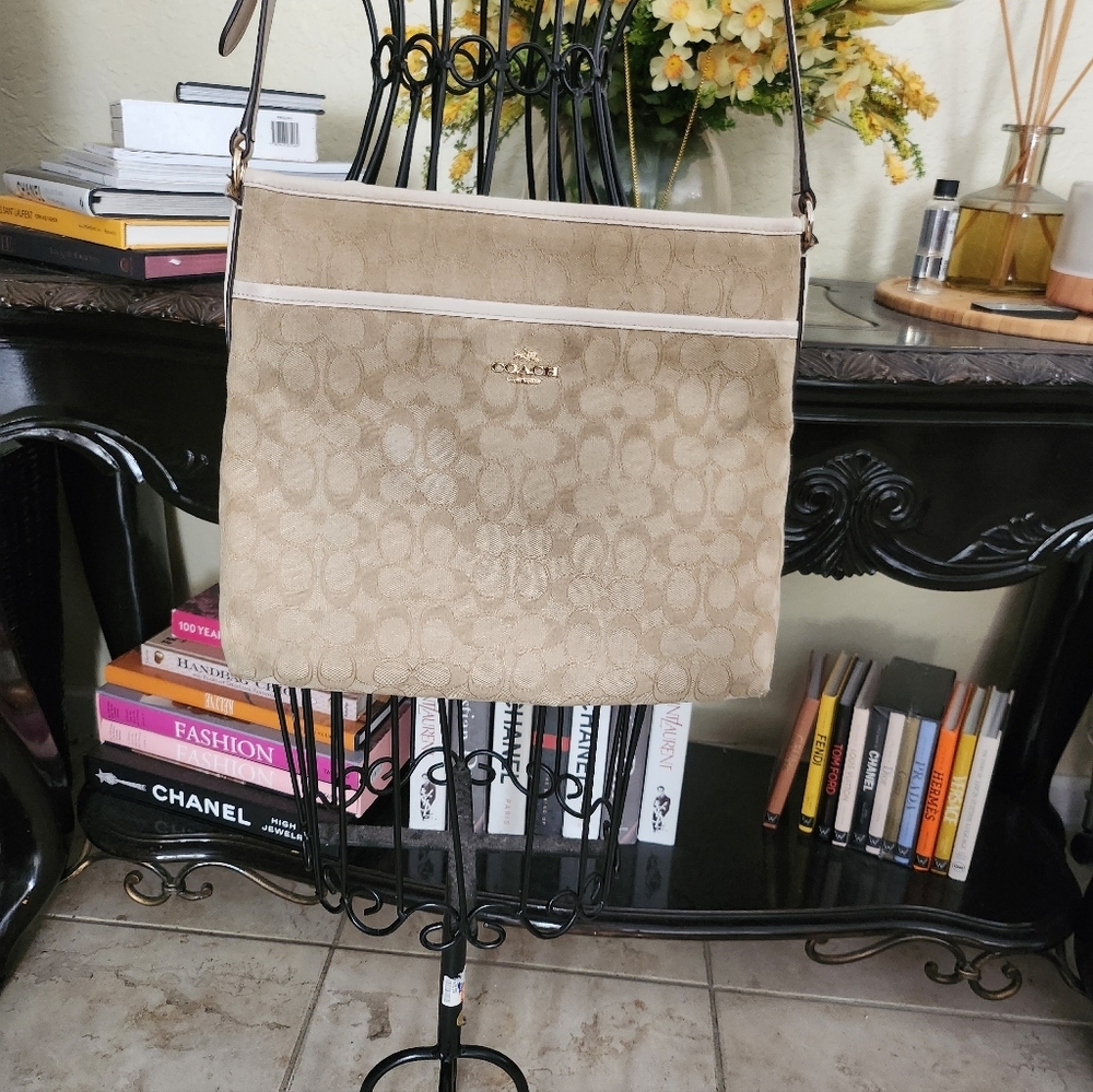 Coach Canvas Leather crossbody / Shoulder Bag